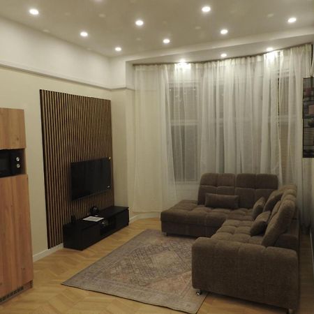 Marton'S Dessewffy Apartments Boedapest Buitenkant foto